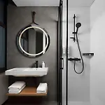 Moxy Taksim Hotel 3*