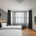 Moxy Taksim 3*