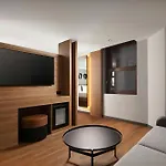 Hotel Moxy Taksim 3*