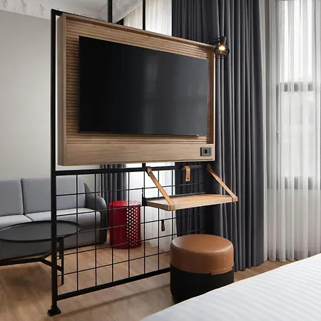 Moxy Taksim By Marriott International 3*