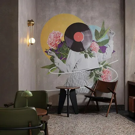 Hotel Moxy Taksim 3*