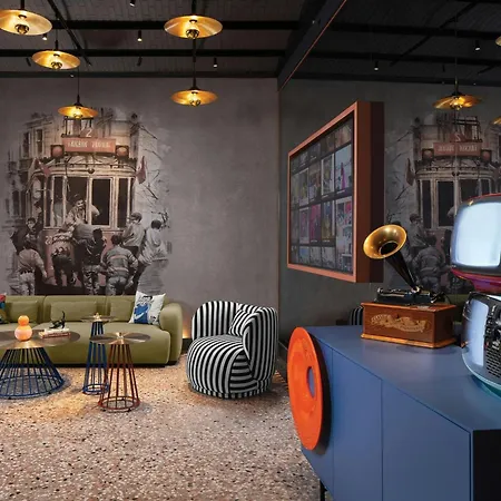 Otel Moxy Taksim İstanbul