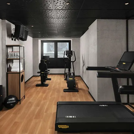 Moxy Taksim Hotel *