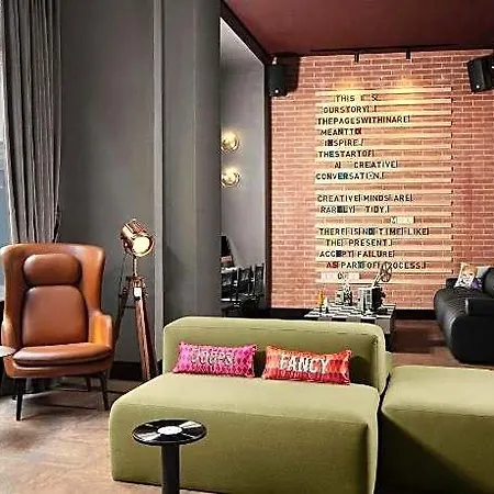 Moxy Taksim By Marriott International Hotel Stambuł