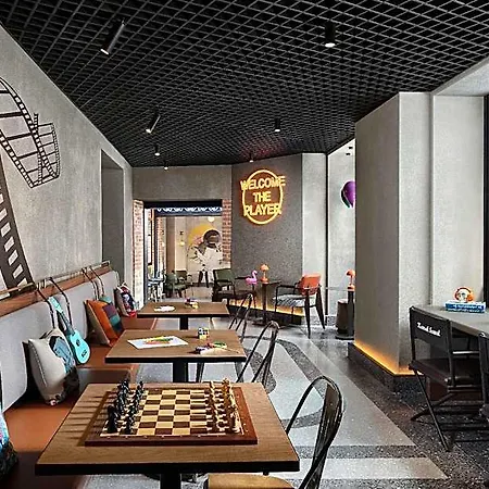 Moxy Taksim By Marriott International Hotel
