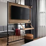 Moxy Taksim 3*