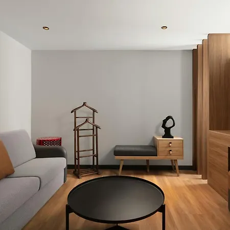 Hotel Moxy Taksim 3*