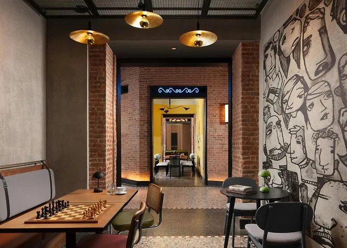 酒店 Moxy Taksim 3*