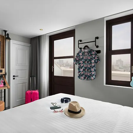 Moxy Taksim Отель Стамбул