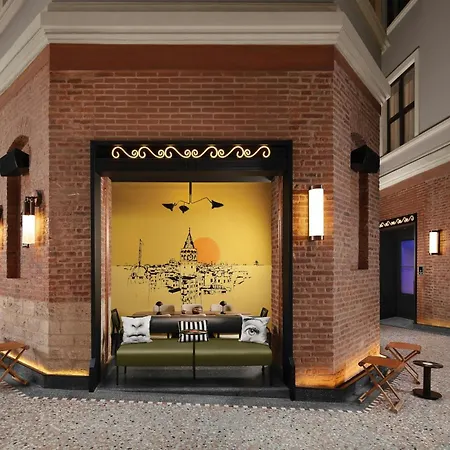 Moxy Taksim Стамбул